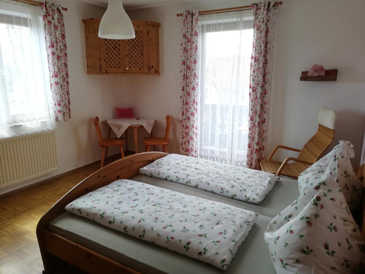 Ferienwohnung Wachmann Rohrbach am Kulm ภายนอก รูปภาพ